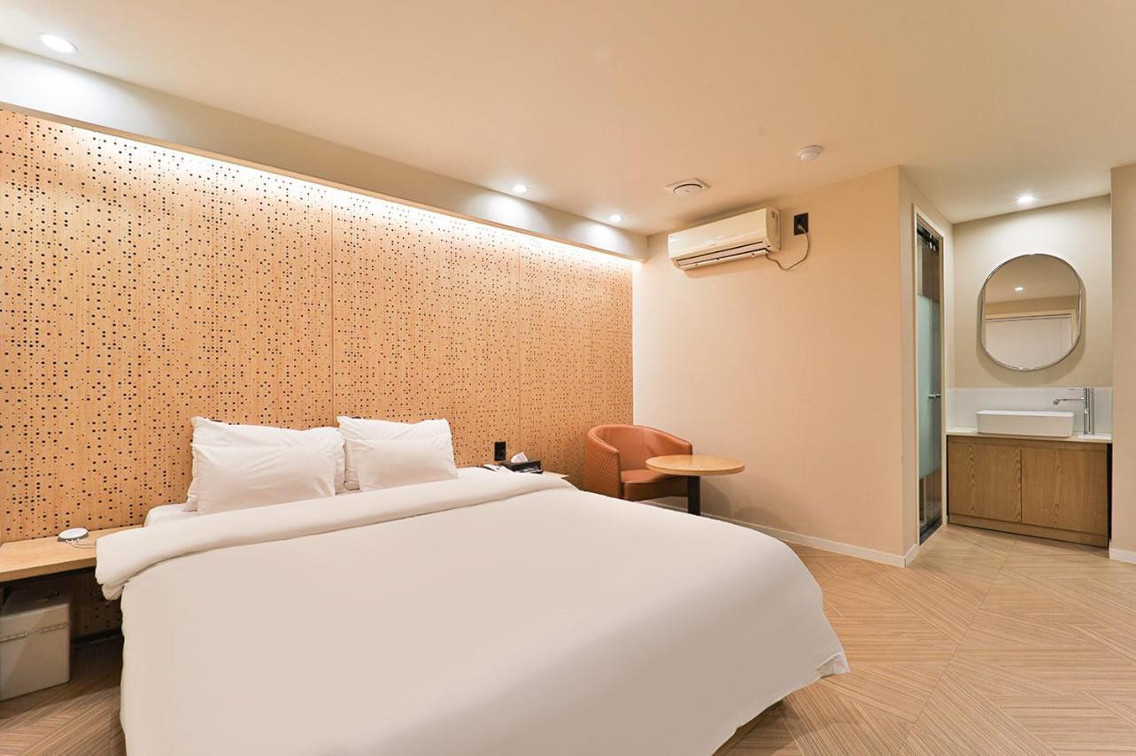 סיאול Jamsil Tomgi Hotel מראה חיצוני תמונה