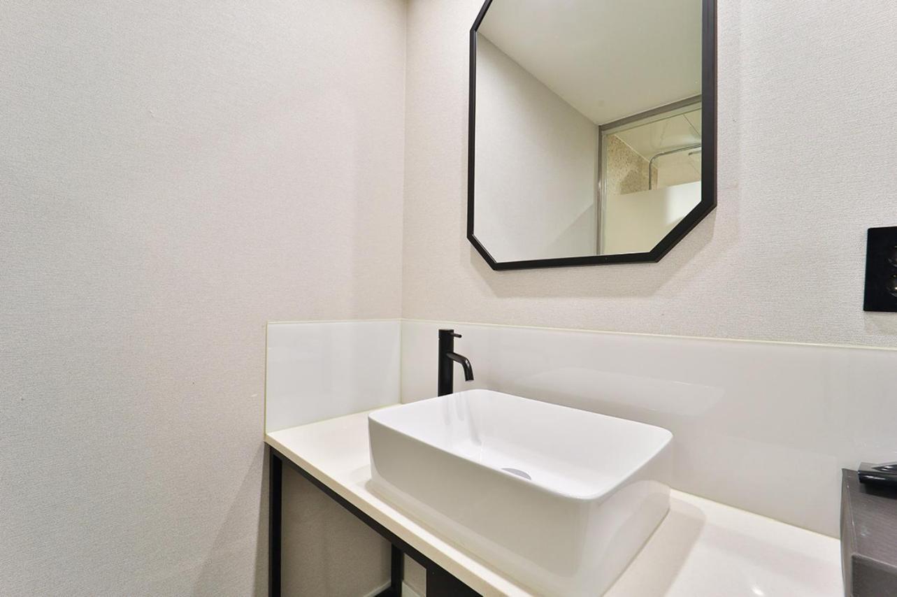 סיאול Jamsil Tomgi Hotel מראה חיצוני תמונה